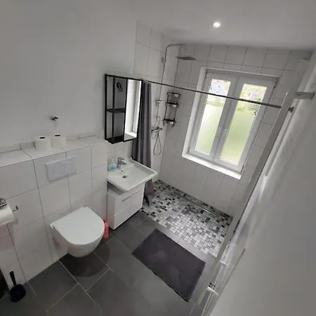 Alte Kutscherhaus - Table View 1c Apartamento Siegen