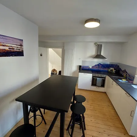 Apartment Alte Kutscherhaus - Table View 1c